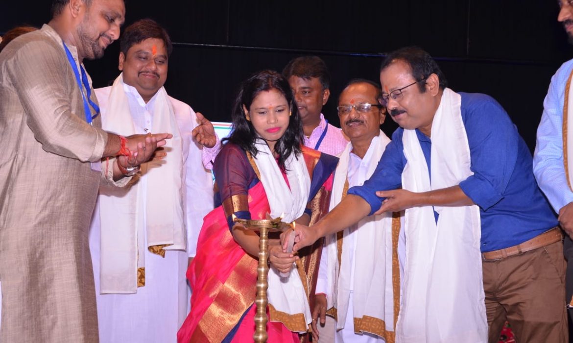 सांस्कृतिक प्रतियोगिताओं के साथ नैहाटी में हिंदी दिवस समारोह संपन्न